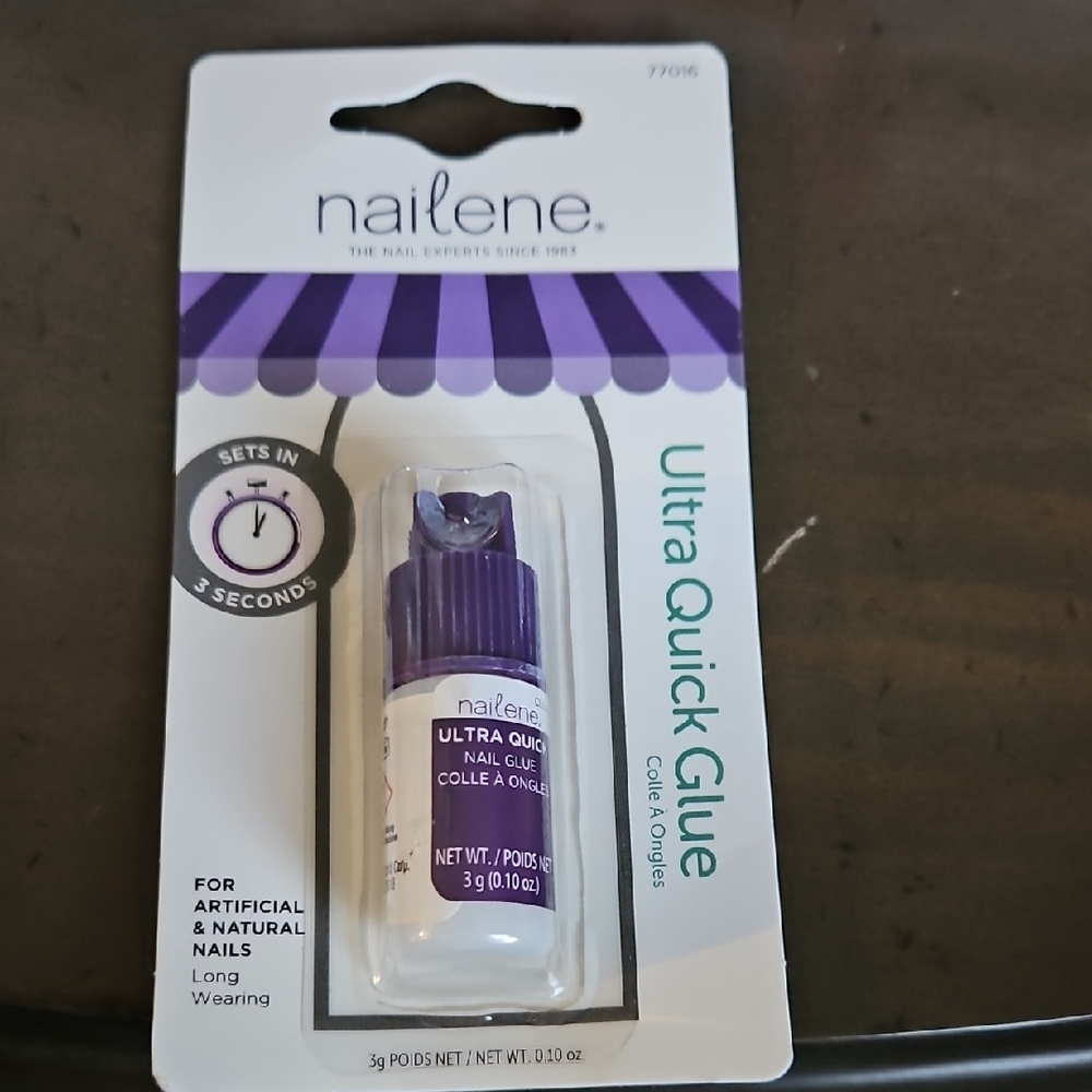 Nailene Ultra Quick Nail Glue in Purple
